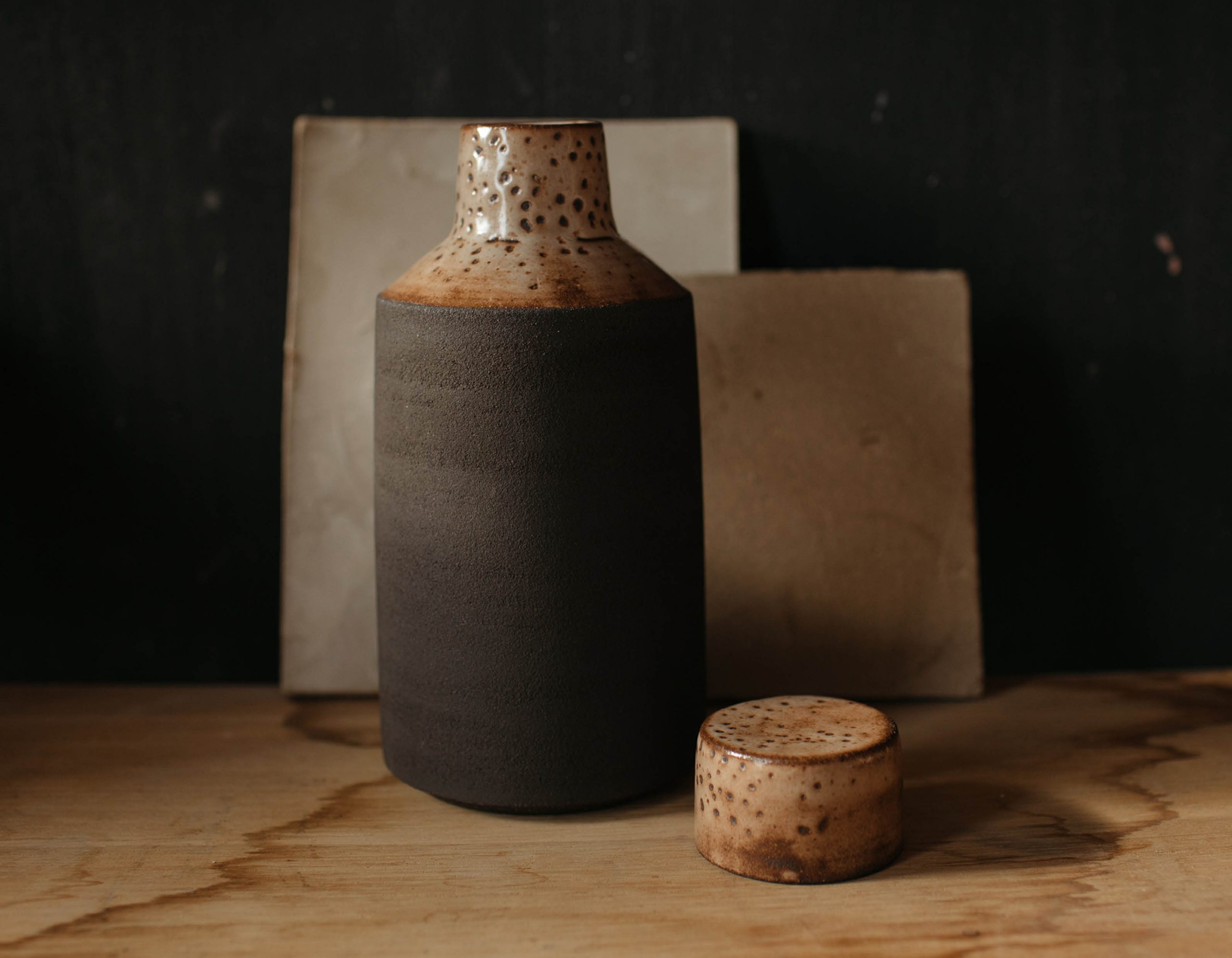 Carafe with two cups - Image 2
